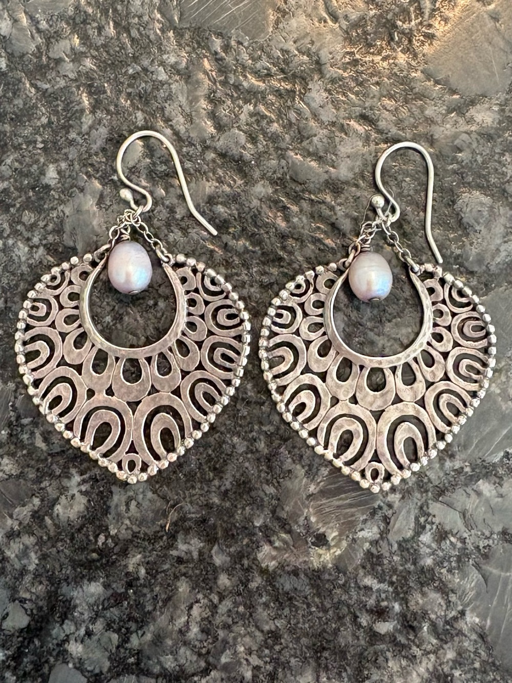 Silpada 925 Sterling Silver Filigree Earrings with Grey Freshwater Pearls W1813